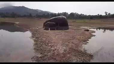 Village lovers fuck outdoor on the river bank, MMS sex online