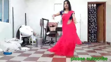 Shivani thakur hot milky navel sh0w