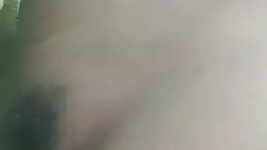 South Indian couple’s outdoor sex MMS from the bush