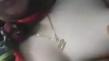 Desi Cute girl showing her boobs