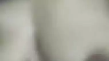 Desi very hot babe fingering her pussy