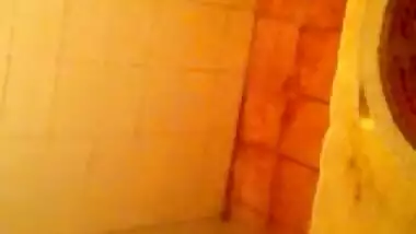 DESI TELUGU GIRL RECORDING FRIENDS NUDE IN BATHROOM