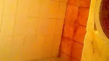 Girl spying on her stepmom having nude bath