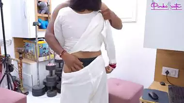 Newly Married Indian Desi Stepsister fucked Accidently by Step brother in doggy style.