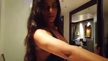 Poonam Pandey Showing Ass In Blackmagic