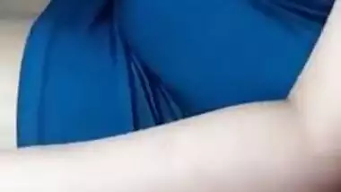 Indian sex diva during ride permits naughty BF to touch her XXX breasts