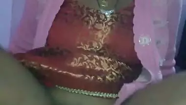 Desi xxx MMS of a mature lady riding on a dick with a condom