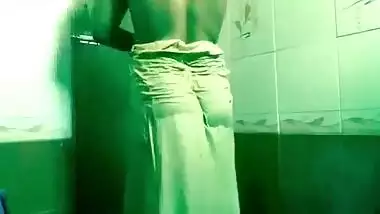 Married guy can jerk off watching porn video where Indian takes a shower