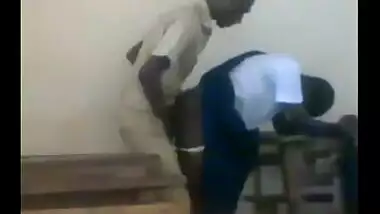Desi teen school girl fucked by security guard