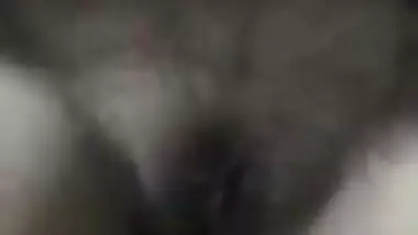 Close-up XXX video of mature Desi slut taking cock into hairy cunt