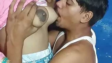 Married bhabhi boob sucking by local vegetable seller