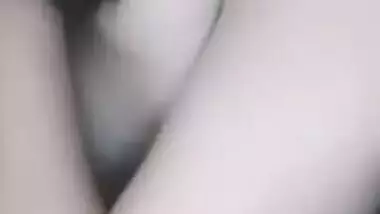 Desi girl took money and allowed XXX client to play with body MMS