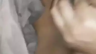 Today Exclusive- Paki Wife Nude Video Record By Hubby Part 1