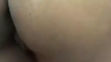 Hot Desi aunty stays on all fours showing she is ready for XXX sex