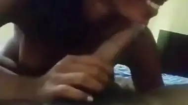 18-year-old GF rides like a slut in the Tamil sex video