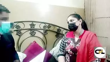 Lusti Pakistani Boss Playing His Secretarys Big Boobs