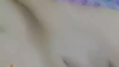 Beautiful Cute Paki Girl Showing And Rubbing Pussy