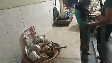 Bhai ne bahen ko jabardasti kitchen me choda Indian step sister having hard