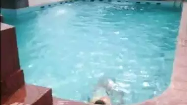 Madnika Hot Cleavage - Movies.