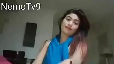 A super hot level video call of a desi aunty just see caps and guess