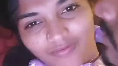 Boyfriend sucking small boobs of virgin girlfriend