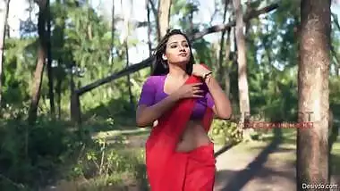 Desi big boobs girl hot photoshoot