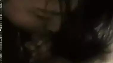 Chachi ki apne bete ke dost se sex ki Indian porn video