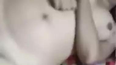 Amateur MMS video of guy who thrusts his XXX tool into the Desi MILF