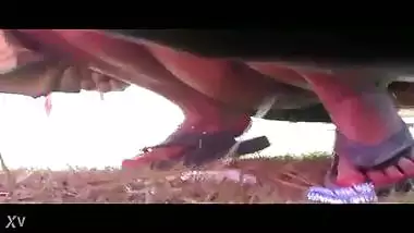 Desi pissing