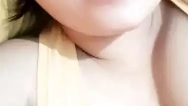 Bangladeshi sex queen nude show on Chamet live