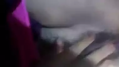 Sex show of Indian mom who puys slit in camera and masturbates it