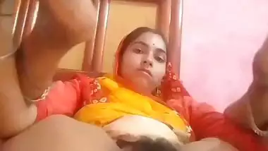 Marathi bhabhi pussy with dense hair like forest