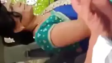 Hindi Desi XXX wife giving her husband a blowjob in car MMS