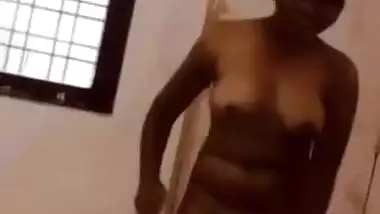 Sexy Figure Desi Girl Dancing Nude
