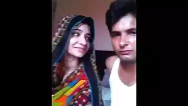 Gorgeous muslim punjabi bhabhi Smooch n Kiss Boob Press